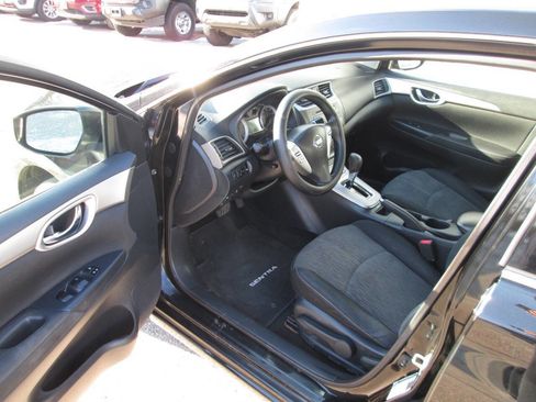 Used 2014 Nissan Sentra SV image 12