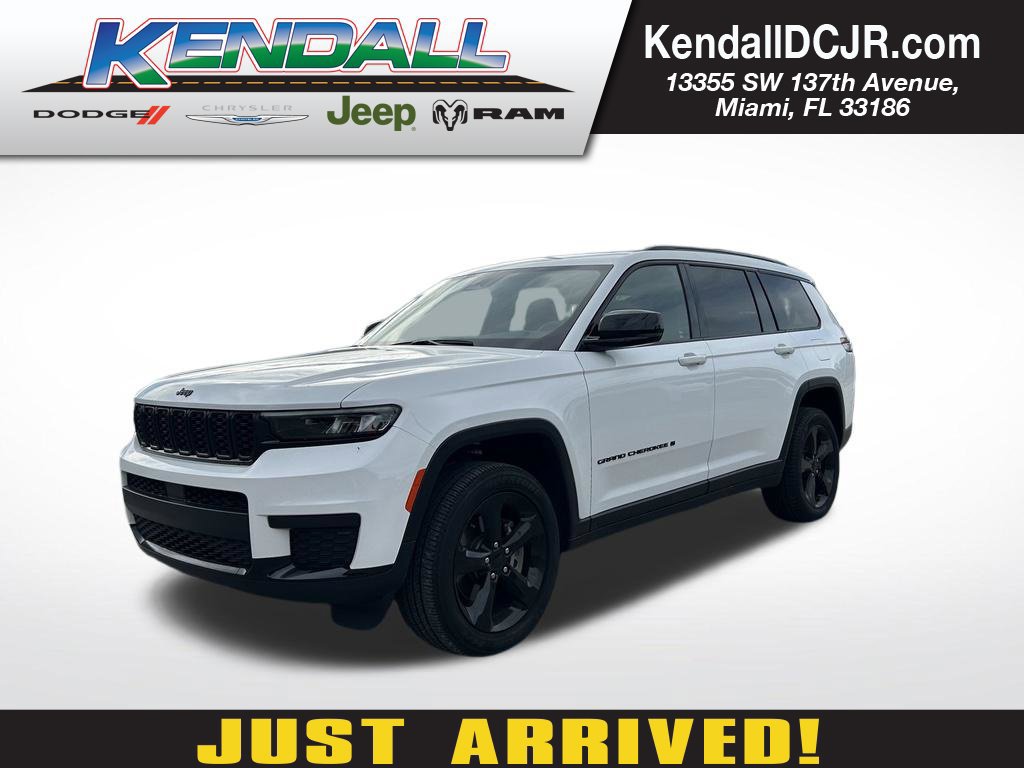 Certified 2025 Jeep Grand Cherokee L Laredo RWD image 1