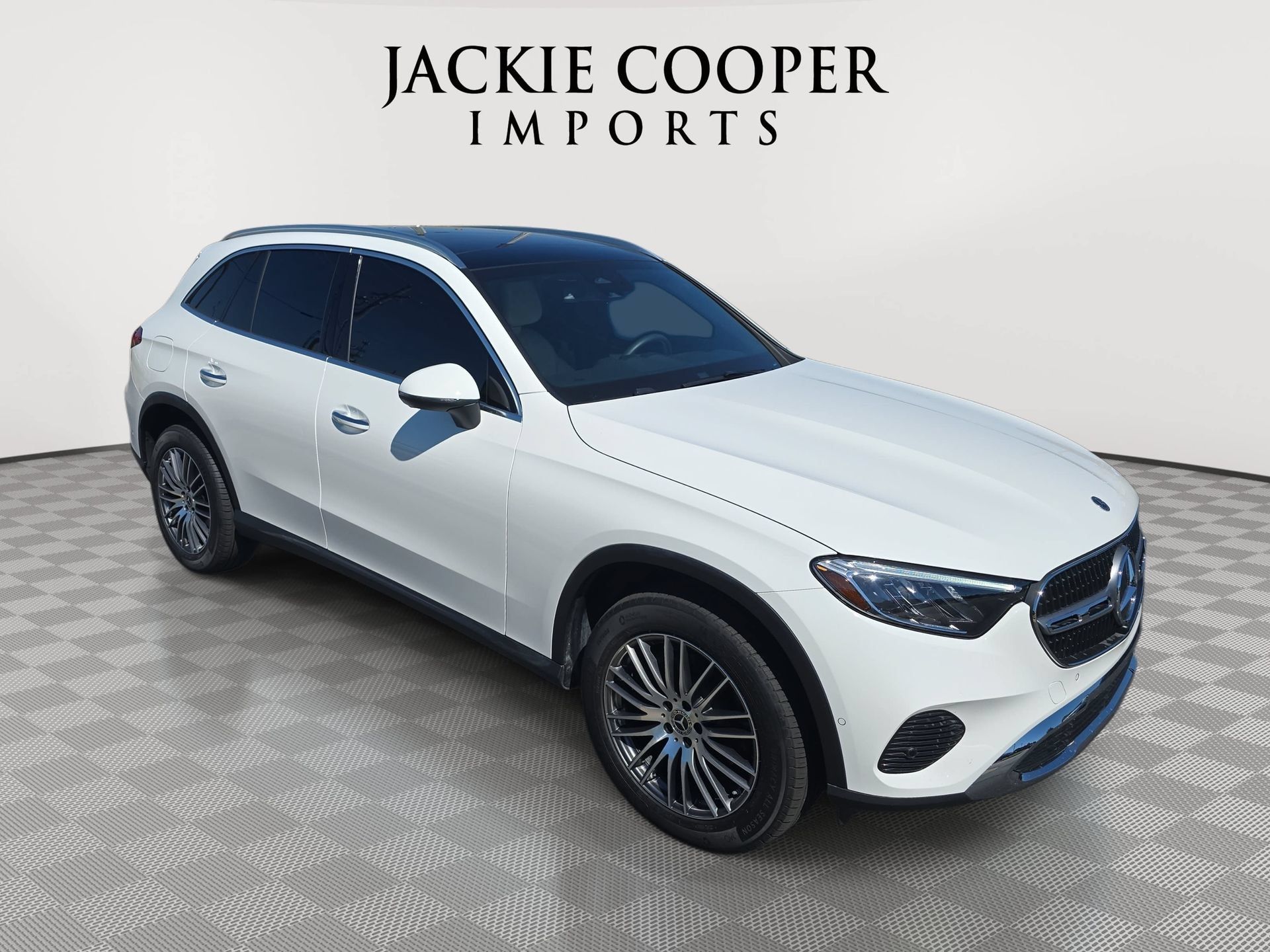 Certified 2026 Mercedes-Benz GLC 300 4MATIC image 3