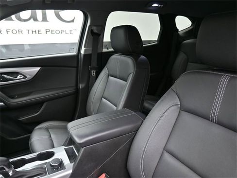 Used 2023 Chevrolet Blazer LT w/ LPO, Black Grille Bar Package image 16