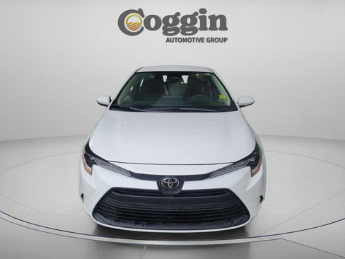 Used 2024 Toyota Corolla LE image 5