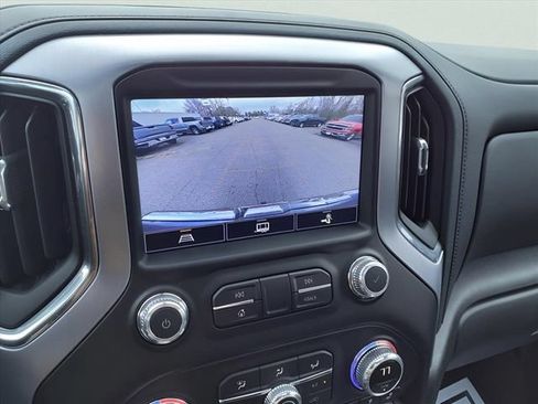 Used 2022 GMC Sierra 1500 SLT w/ SLT Convenience Package AWD/4WD image 19