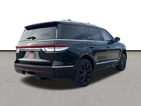 Used 2022 Lincoln Navigator Reserve AWD/4WD image 5