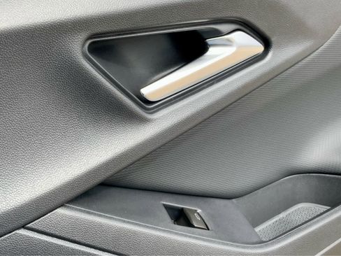 New 2026 Chevrolet Equinox LT w/ Safety and Technology Package AWD/4WD image 52