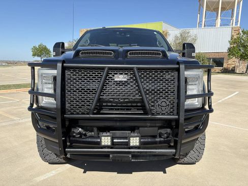 Used 2018 Ford F250 Lariat w/ Lariat Ultimate Package AWD/4WD image 8