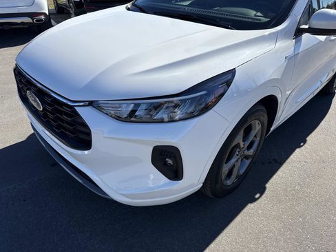 Used 2023 Ford Escape ST-Line Select image 10