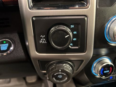 Used 2020 Ford F150 Platinum w/ Equipment Group 701A Luxury image 19