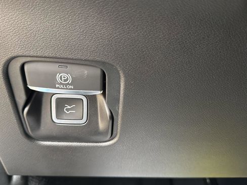 New 2026 Jeep Cherokee Limited AWD/4WD image 15