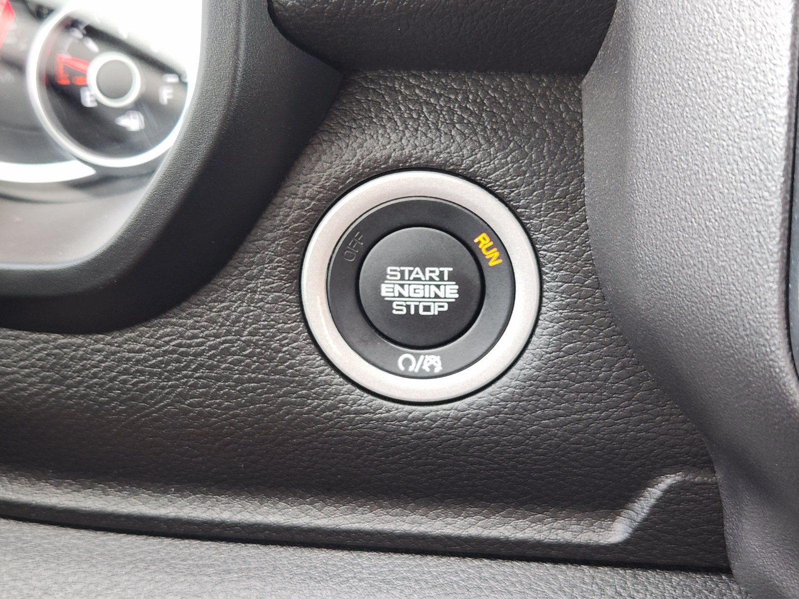 Used 2025 RAM 1500 Big Horn RWD image 31