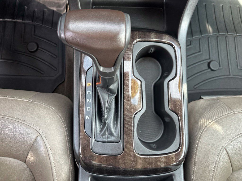 Used 2016 GMC Canyon SLT AWD/4WD image 7