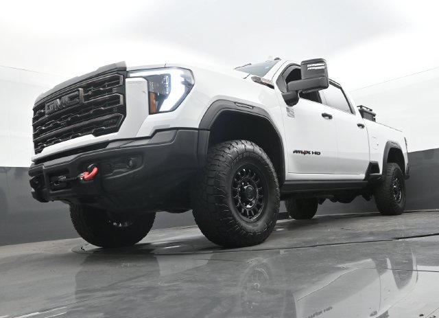 Used 2025 GMC Sierra 2500 AT4X w/ AT4X AEV Edition AWD/4WD image 12