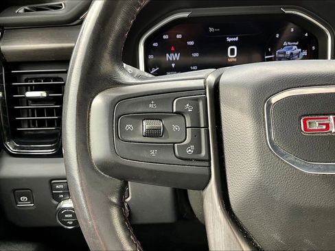 Used 2024 GMC Sierra 2500 AT4X image 24