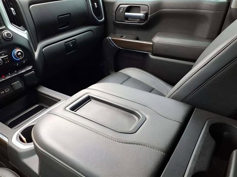 Used 2021 Chevrolet Silverado 1500 LT Trail Boss w/ Convenience Package II image 13