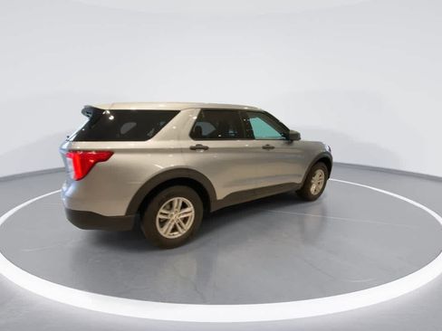 Used 2022 Ford Explorer 4WD image 8
