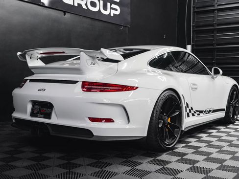 Used 2015 Porsche 911 GT3 RWD image 21