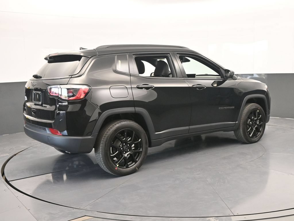 New 2026 Jeep Compass Latitude AWD/4WD image 6