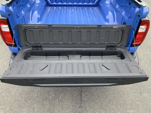 New 2026 GMC Canyon Elevation w/ Convenience Package image 12