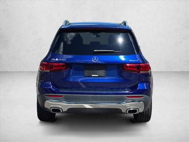 Used 2021 Mercedes-Benz GLB 250 4MATIC image 7