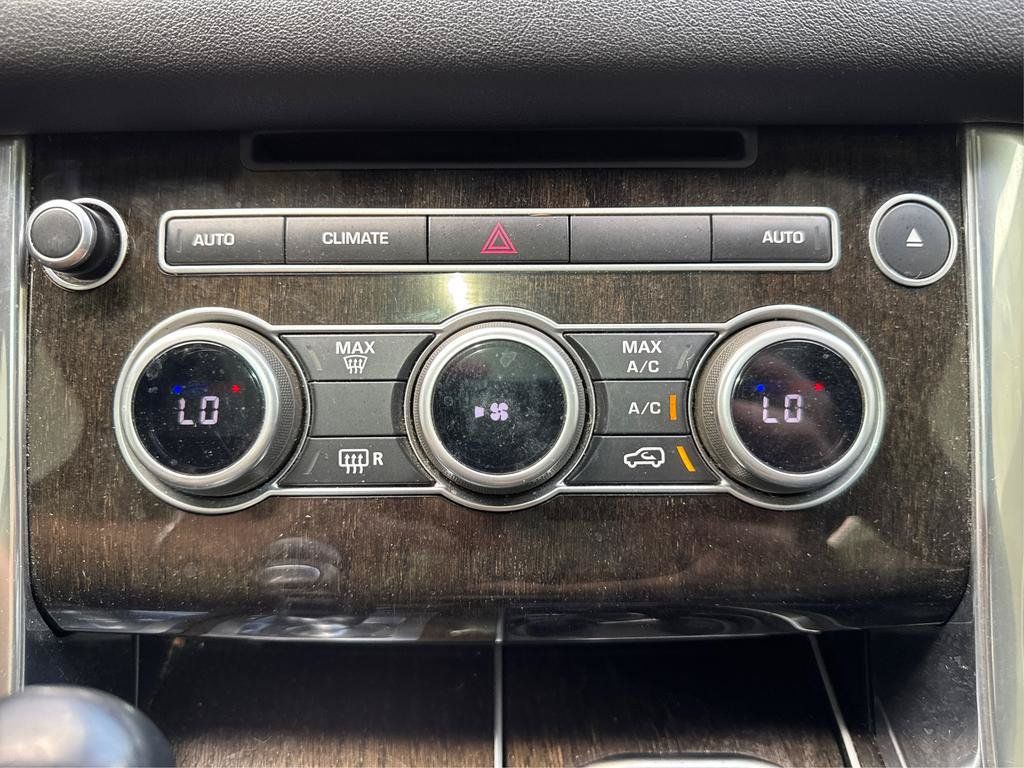 Used 2017 Land Rover Range Rover Sport SE AWD/4WD image 29