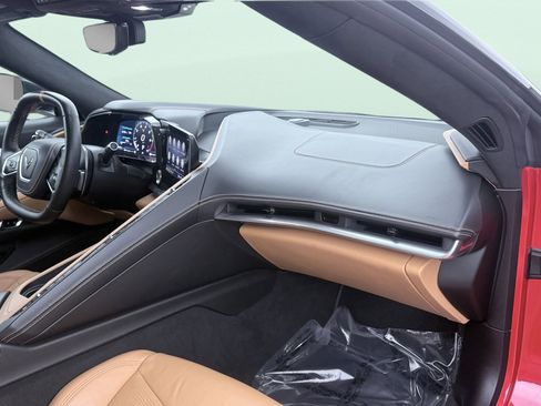 Used 2021 Chevrolet Corvette Stingray Premium Conv w/ Z51 Performance Package RWD image 48