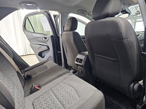 Used 2023 Chevrolet Equinox LT image 15