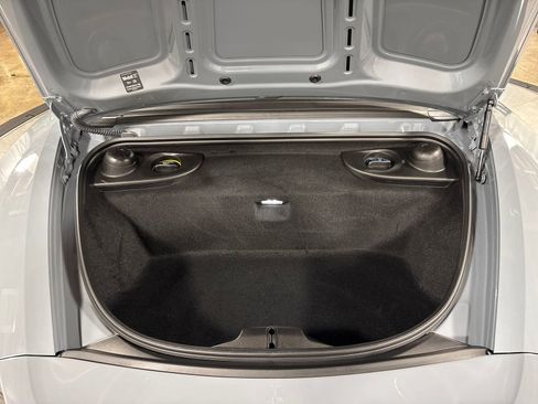 Used 2025 Porsche 718 Boxster RWD image 24