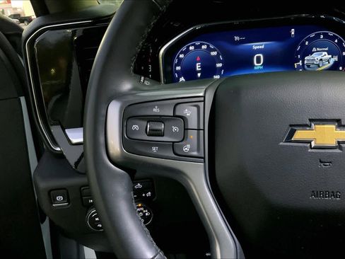 Used 2024 Chevrolet Silverado 2500 LT image 22
