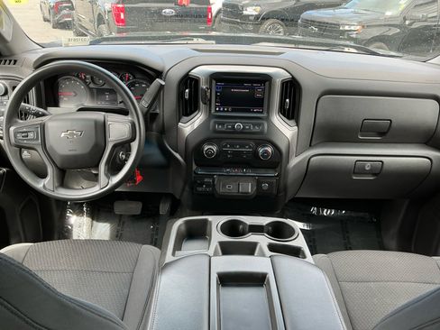 Used 2020 Chevrolet Silverado 1500 Custom w/ Custom Value Package AWD/4WD image 15