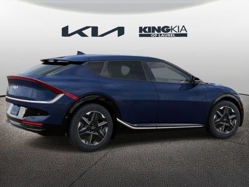 New 2026 Kia EV6 Wind RWD image 7