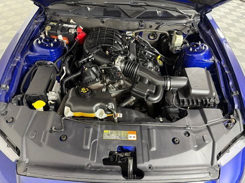 Used 2014 Ford Mustang Coupe RWD image 17
