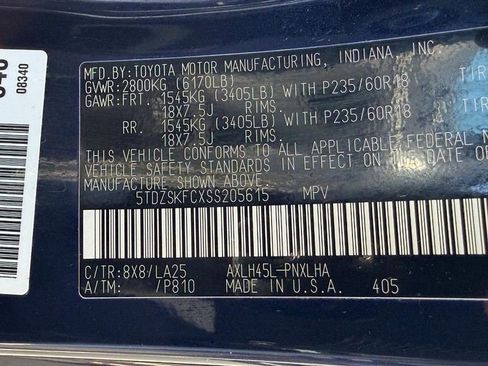 Used 2025 Toyota Sienna Limited image 27