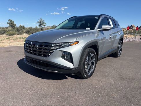 Certified 2024 Hyundai Tucson Limited AWD/4WD image 1