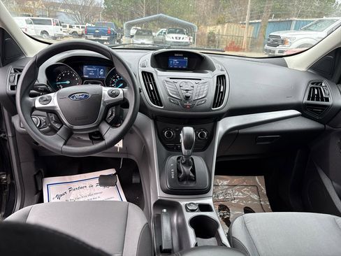 Used 2014 Ford Escape SE image 21