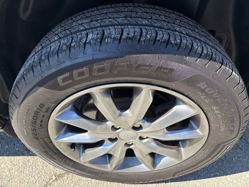 Used 2018 Jeep Cherokee Latitude image 21