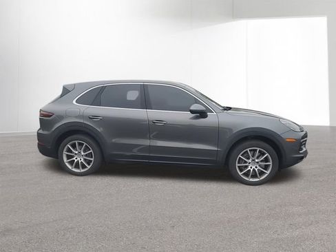 Used 2021 Porsche Cayenne AWD/4WD image 10