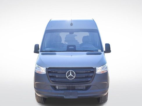 New 2025 Mercedes-Benz Sprinter 2500 image 2