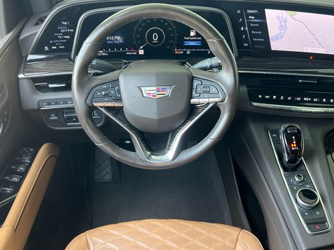 Certified 2021 Cadillac Escalade ESV Sport AWD/4WD image 14