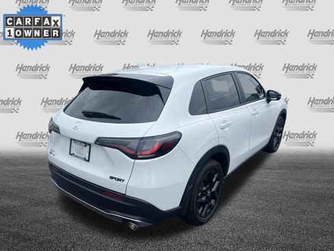 Used 2025 Honda HR-V Sport image 10