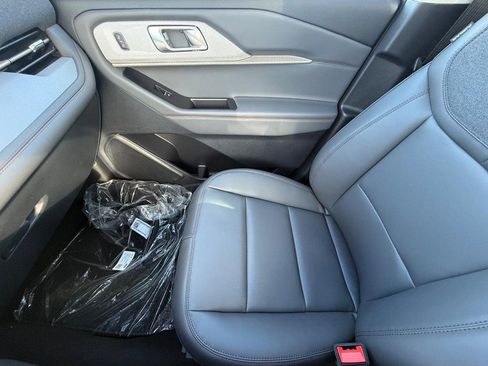 New 2026 Ford Explorer Active image 24