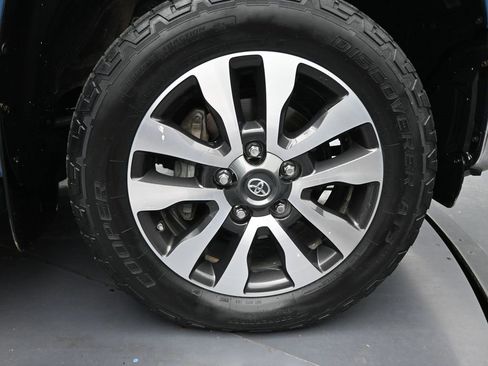 Used 2019 Toyota Tundra Limited image 29
