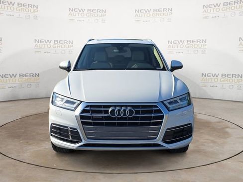 Used 2019 Audi Q5 2.0T Premium Plus w/ Premium Plus Package AWD/4WD image 8
