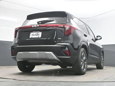 Used 2024 Kia Seltos LX AWD/4WD image 38
