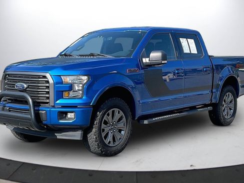 Used 2017 Ford F150 XLT w/ Equipment Group 302A Luxury AWD/4WD image 4