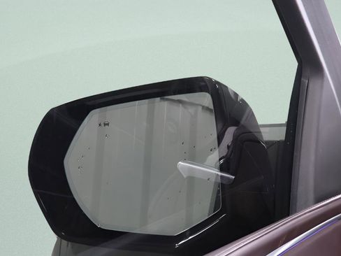 Used 2021 Cadillac Escalade ESV Sport Platinum image 25