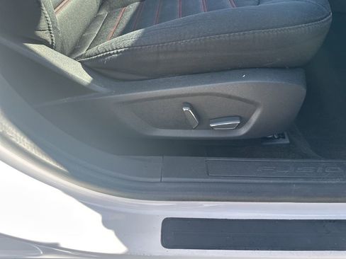 Used 2016 Ford Fusion SE w/ Equipment Group 201A image 25