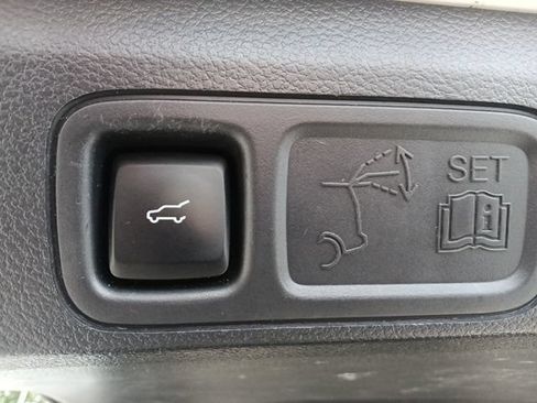 Used 2024 Ford Expedition Limited RWD image 33