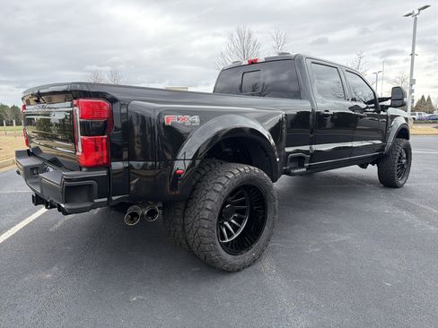 Used 2025 Ford F450 Platinum w/ Platinum Plus Package AWD/4WD image 9
