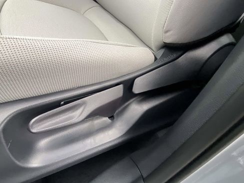 New 2026 Toyota Corolla Cross L image 21