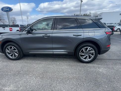 Used 2025 Lincoln Corsair AWD w/ Equipment Group 101A image 16