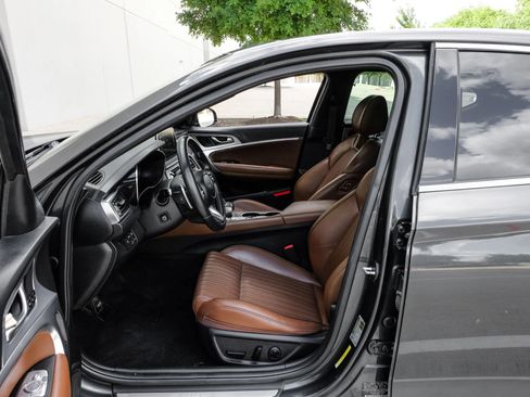 Used 2021 Genesis G70 2.0T w/ Elite Package RWD image 17